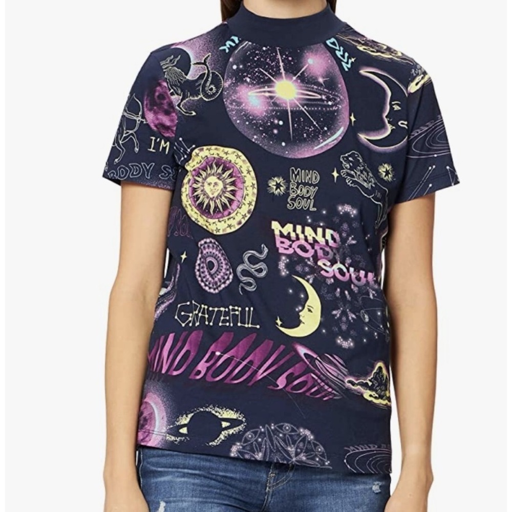 Desigual Cosmos Astrology T-Shirt XL runs small